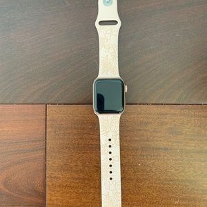 Apple Watch SE 40mm GPS rose gold
